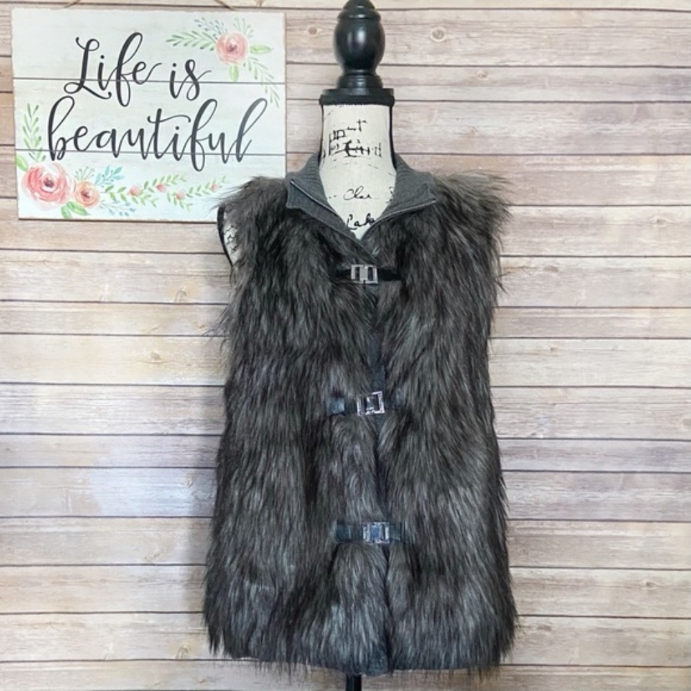 Calvin Klein Gray Fur Zip Buckle Sleeveless Vest Size Medium